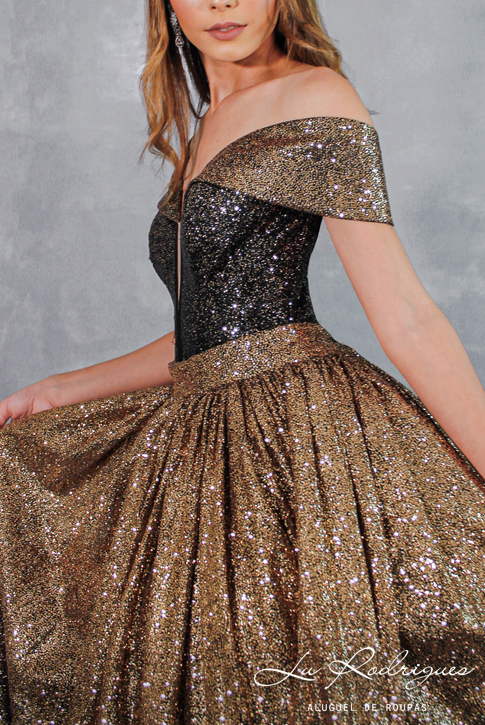 180-1-vestido-debutante-dourado-preto-brilho