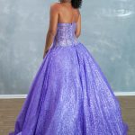 322-1-vestido-debutante-15-anos-lilas