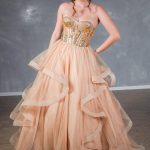 348-1-vestido-debutante-15-anos-dourado