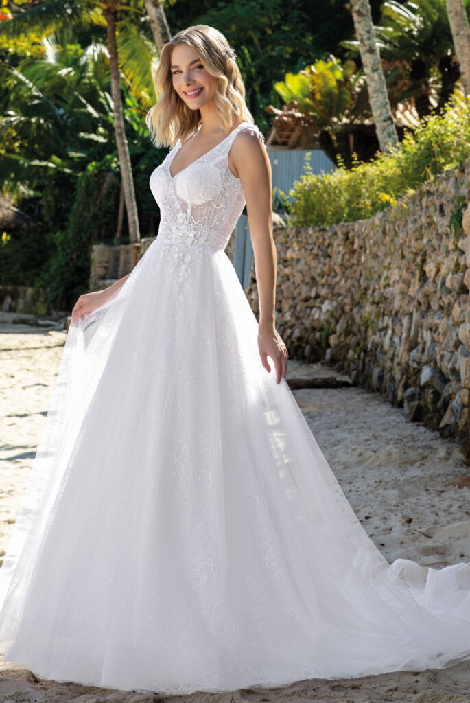 16-1-vestido-de-noiva-casamento-via-sposa-refresh-evase