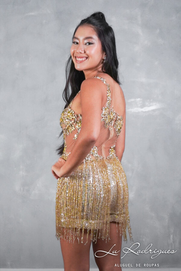 225-1-macaquinho-debutante-curto-dourado