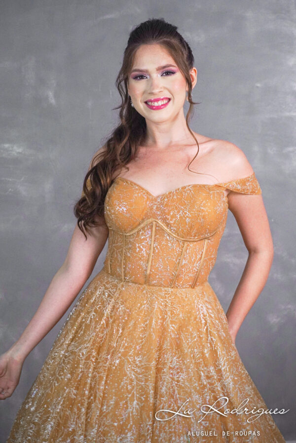 05-1-vestido-debutante-15-anos-lq-designs-london-dourado