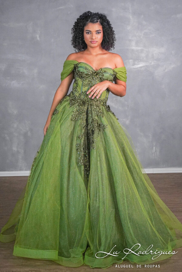 396-1-vestido-debutante-15-anos-verde-oliva