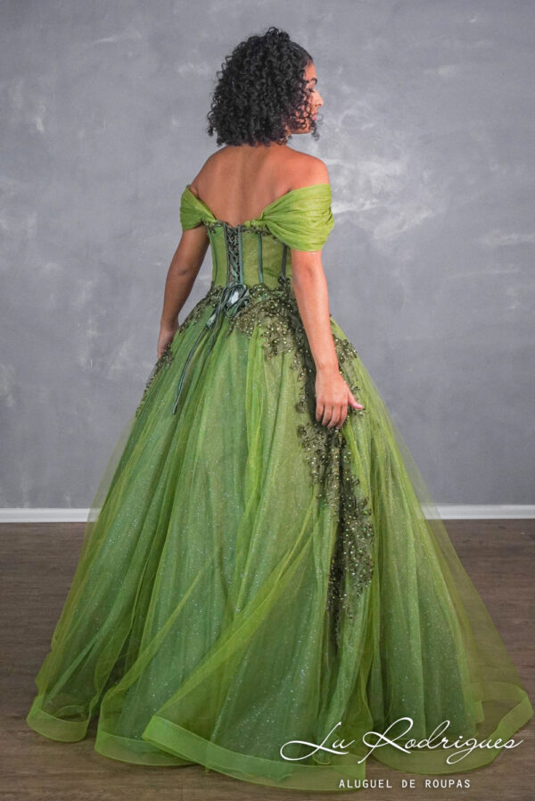 396-1-vestido-debutante-15-anos-verde-oliva