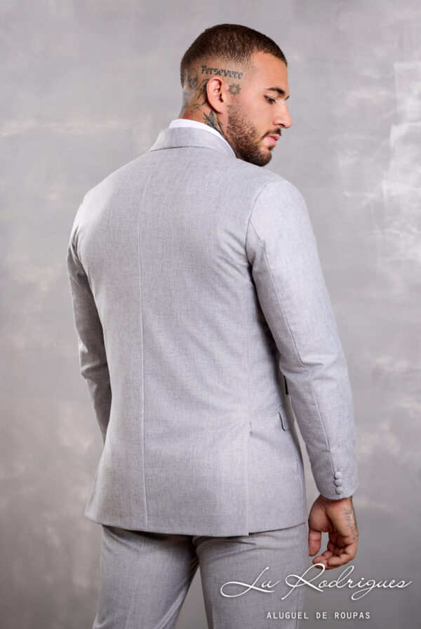 08-1-terno-noivo-casamento-roma-carlo