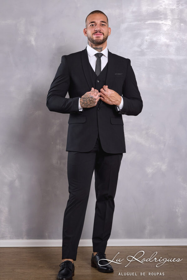01-1-terno-noivo-casamento-bravura-preto