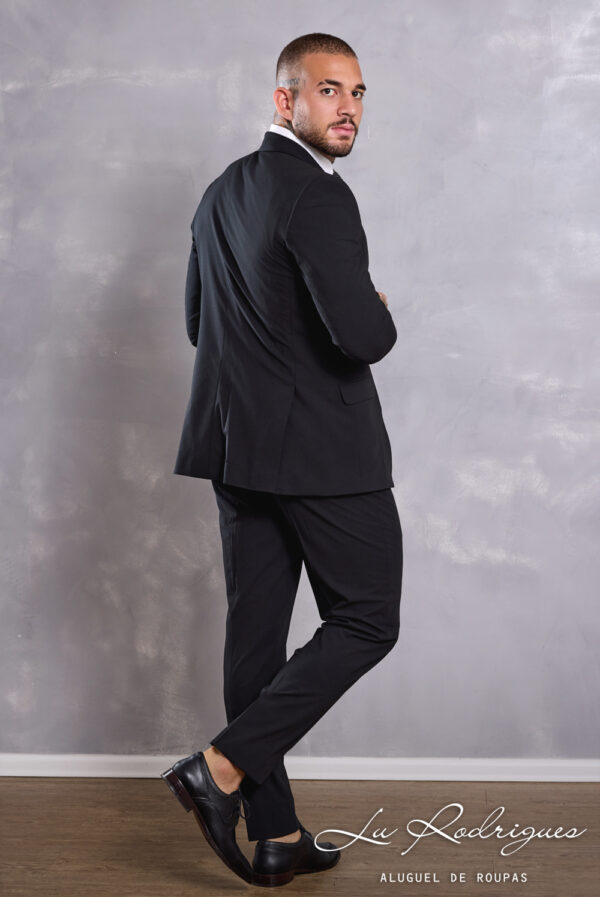 01-1-terno-noivo-casamento-bravura-preto