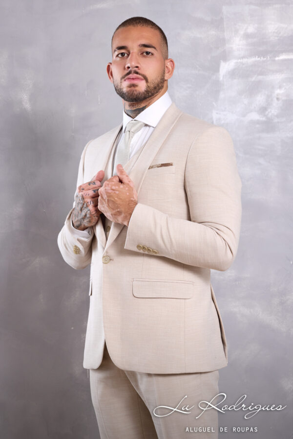 05-1-terno-noivo-casamento-bravura-bege-whisper