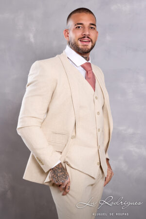 10-1-terno-noivo-casamento-bravura-bege-riscas