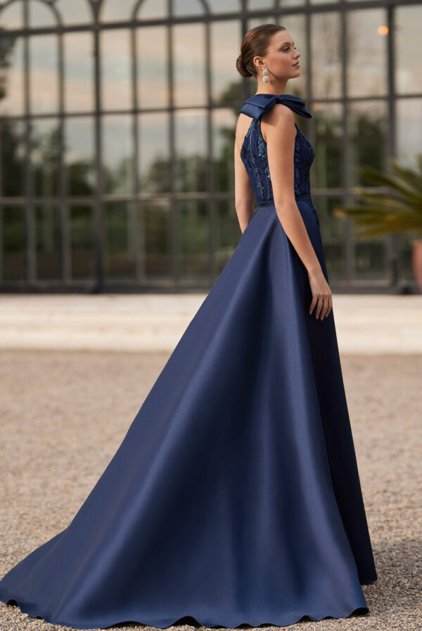 11-1-vestido-madrinha-festa-rosa-clara-azul-marinho