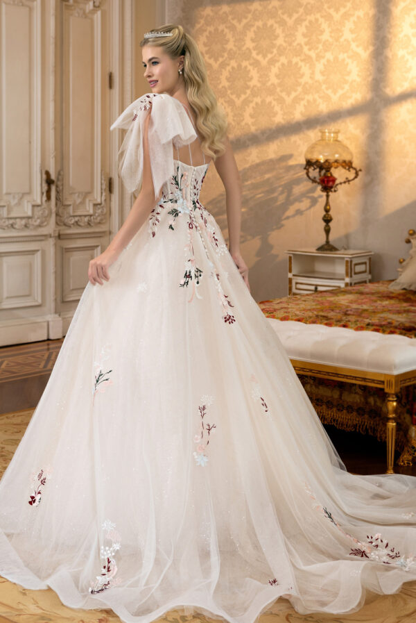 11-1-vestido-15-anos-center-debutantes-bloom