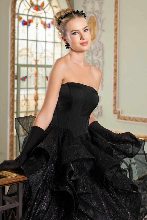 27-1-vestido-15-anos-center-debutantes-bloom