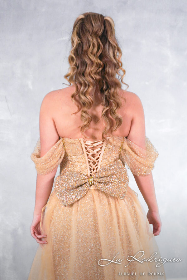 13-1-vestido-15-anos-debutante-recepcao-curto-douraro