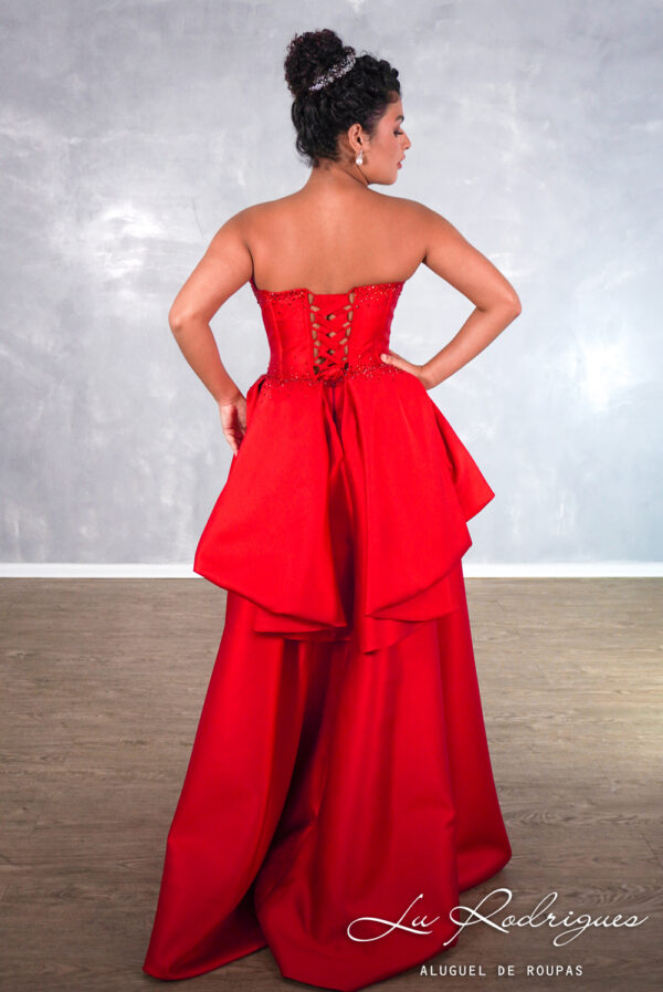 14-1-vestido-15-anos-debutante-recepcao-mullet-vermelho