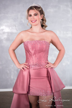 15-1-vestido-15-anos-debutante-recepcao-mullet-rosa-canela