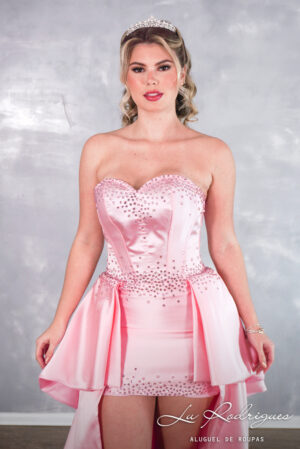 20-1-vestido-15-anos-debutante-recepcao-mullet-rosa
