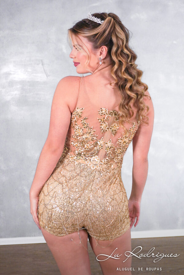 244-1-macaquinho-debutante-curto-dourado