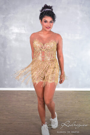 249-1-macaquinho-debutante-curto-dourado