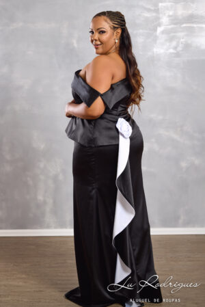 329-1-vestido-madrinha-festa-plus-size-preto