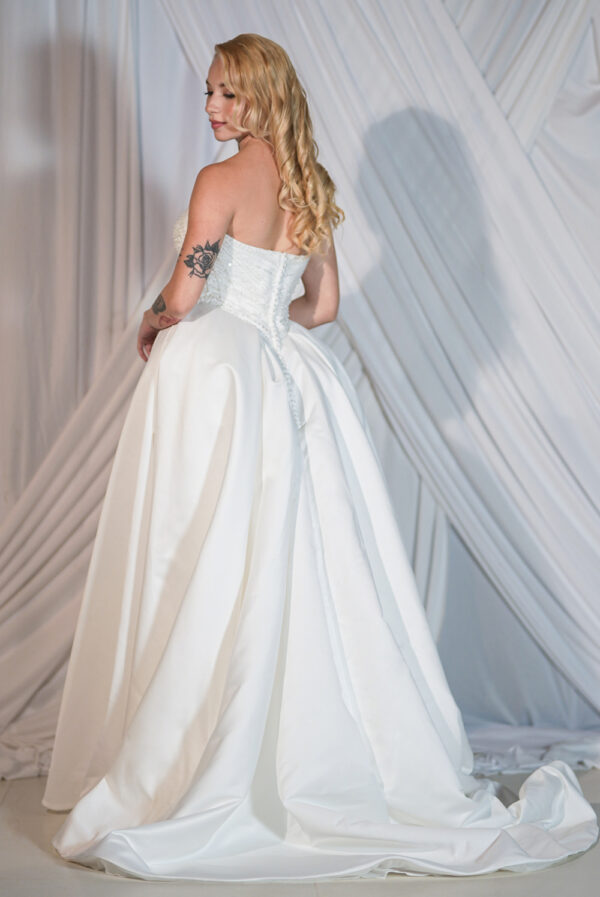 teffie-bordado-1-vestido-noiva-katy-corso-casamento