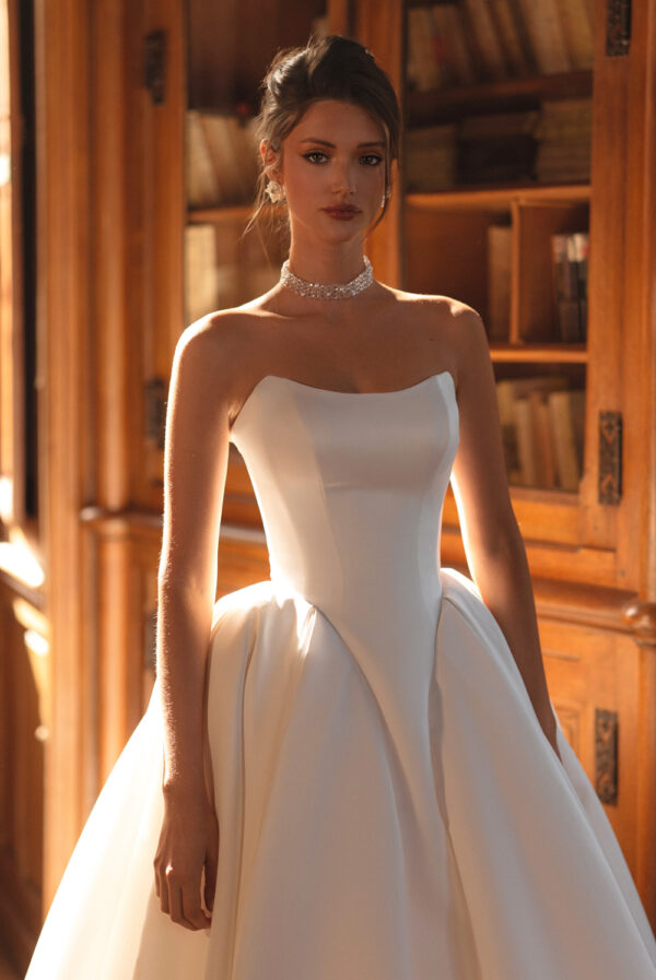 teffie-liso-1-vestido-noiva-katy-corso-casamento